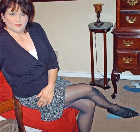 hotlegs-best legs skirts and heels Show more 200 photos. . Wife spreading legs galleries